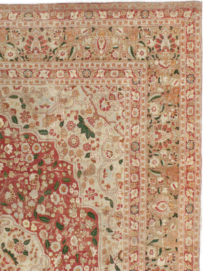 Antique Persian Tabriz Carpet, No.16633 - Gss