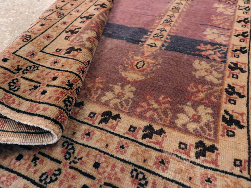 Antique Turkish Sivas Rug, No.16778 - Gss