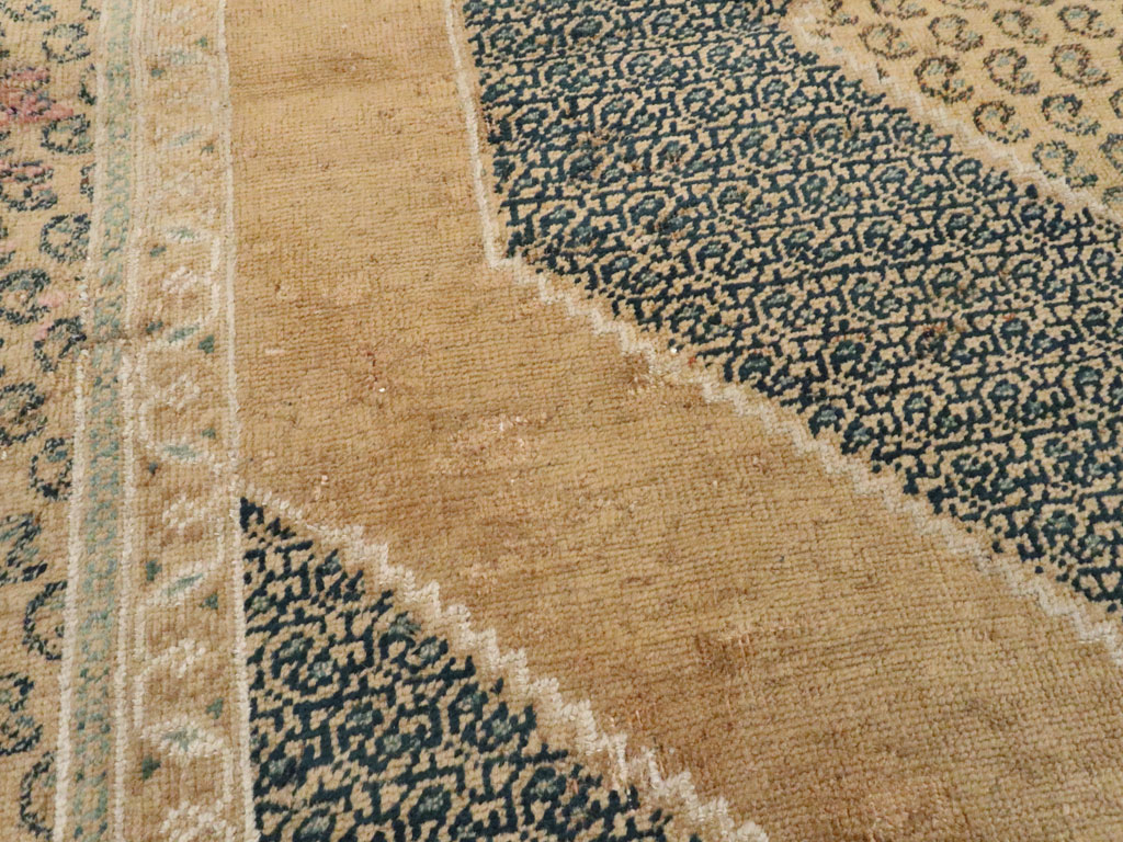 Vintage Persian Tabriz Rug, No.16800 - Gss