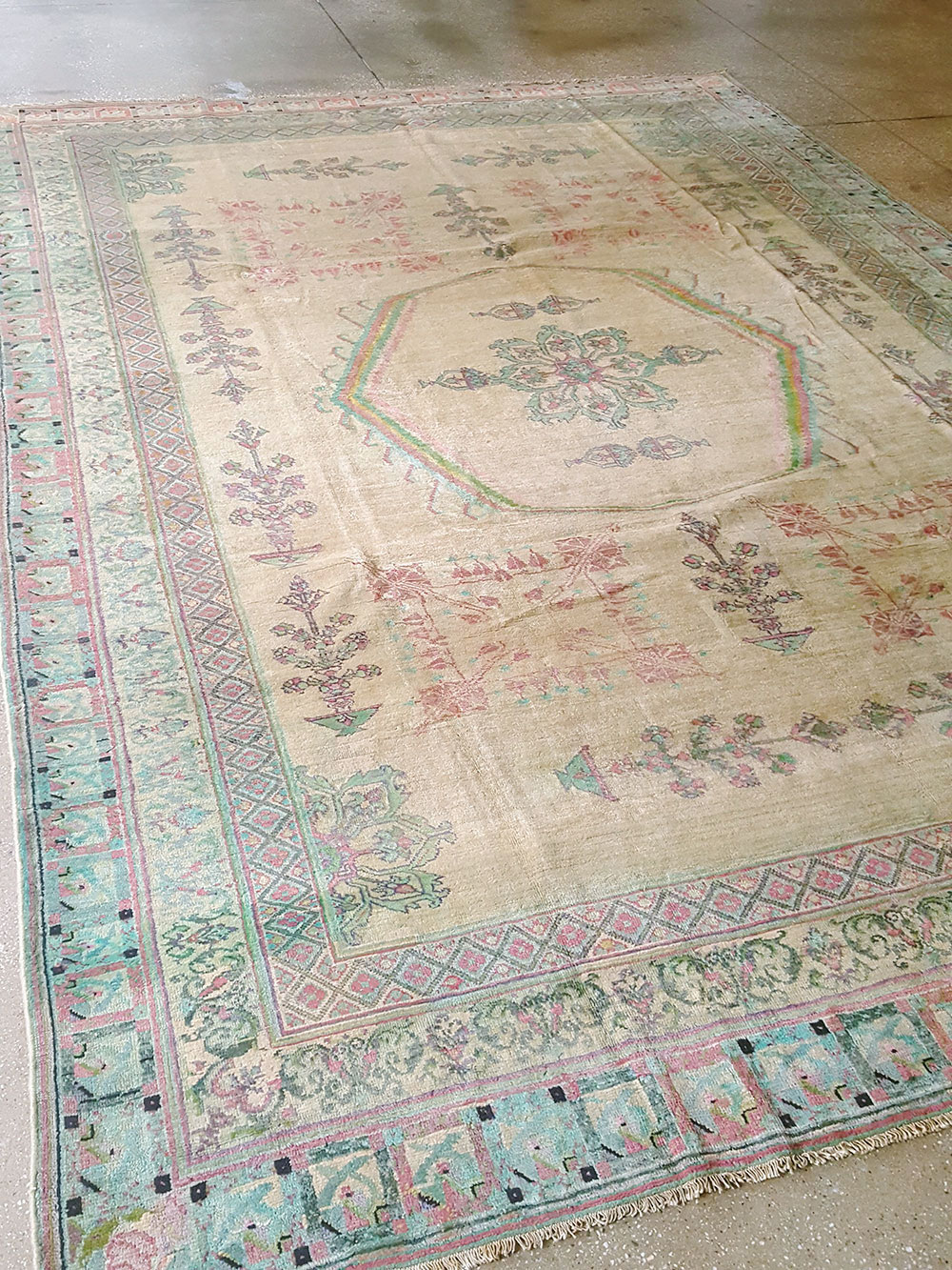 Antique Indian Agra Carpet, No.17052 - Gss