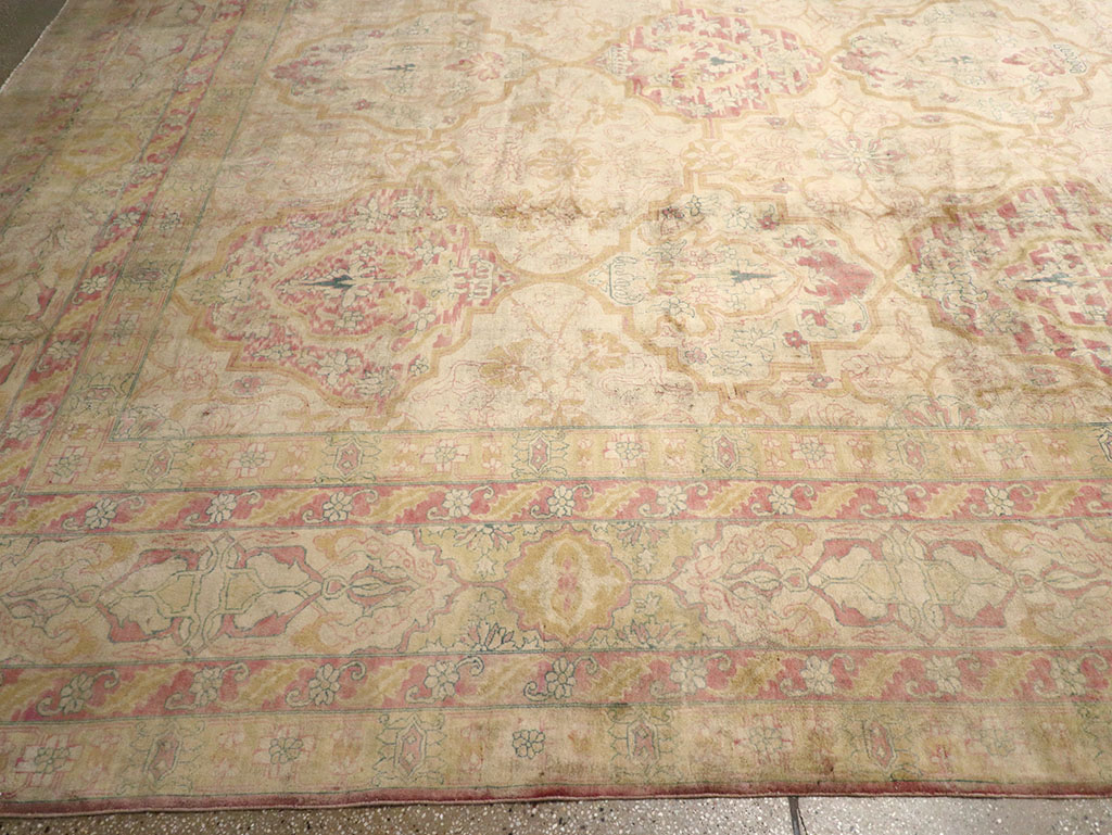 Antique Indian Lahore Carpet, No.17060 - Gss