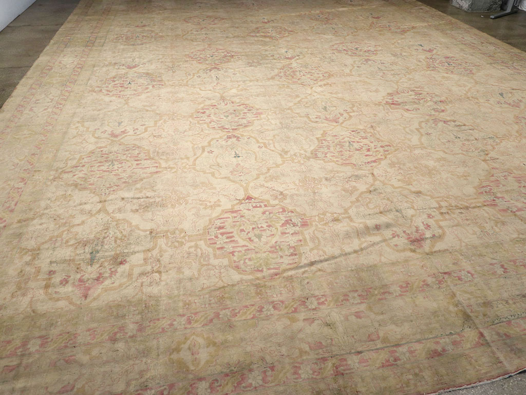 Antique Indian Lahore Carpet, No.17060 - Gss