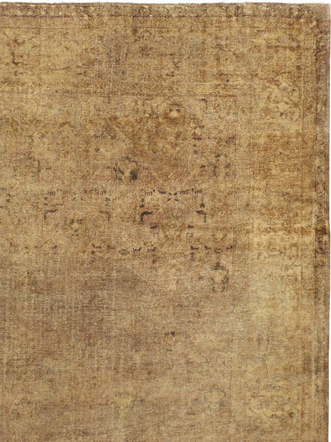 Antique Persian Mahal Distressed Carpet, No.17072 - Gss