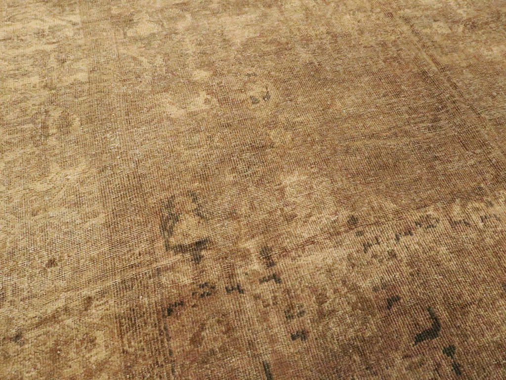 Antique Persian Mahal Distressed Carpet, No.17072 - Gss