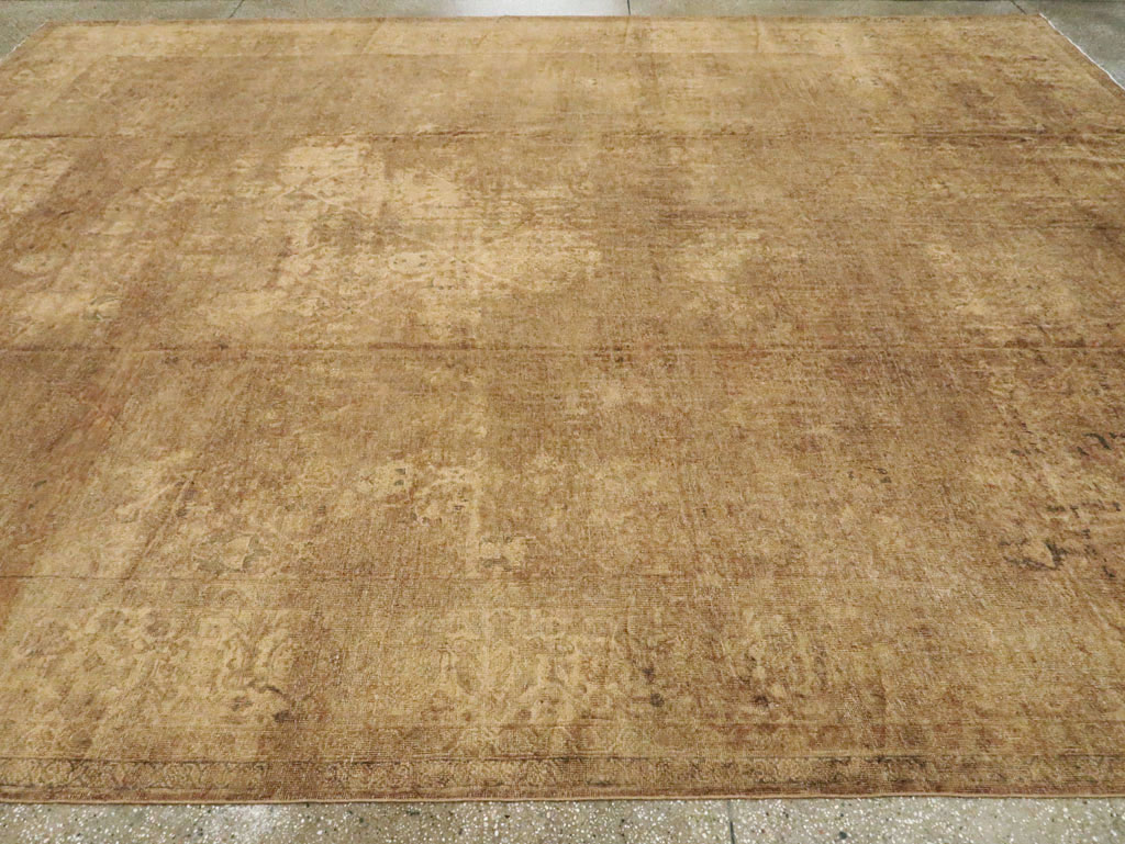 Antique Persian Mahal Distressed Carpet, No.17072 - Gss