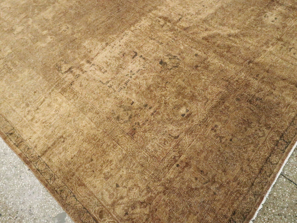 Antique Persian Mahal Distressed Carpet, No.17072 - Gss