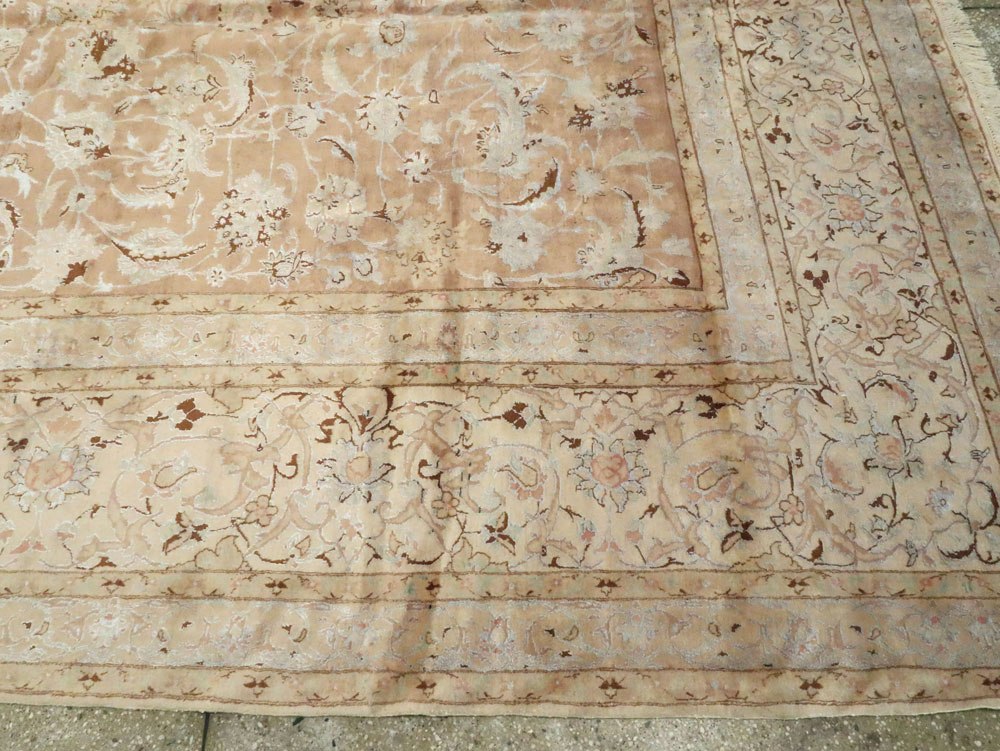 Vintage Persian Nain Carpet, No.17092 - Gss
