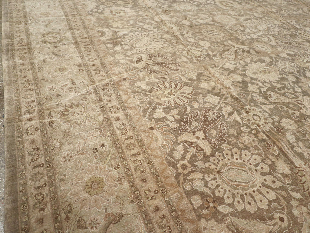 Antique Persian Tabriz Carpet, No.17155 - Gss
