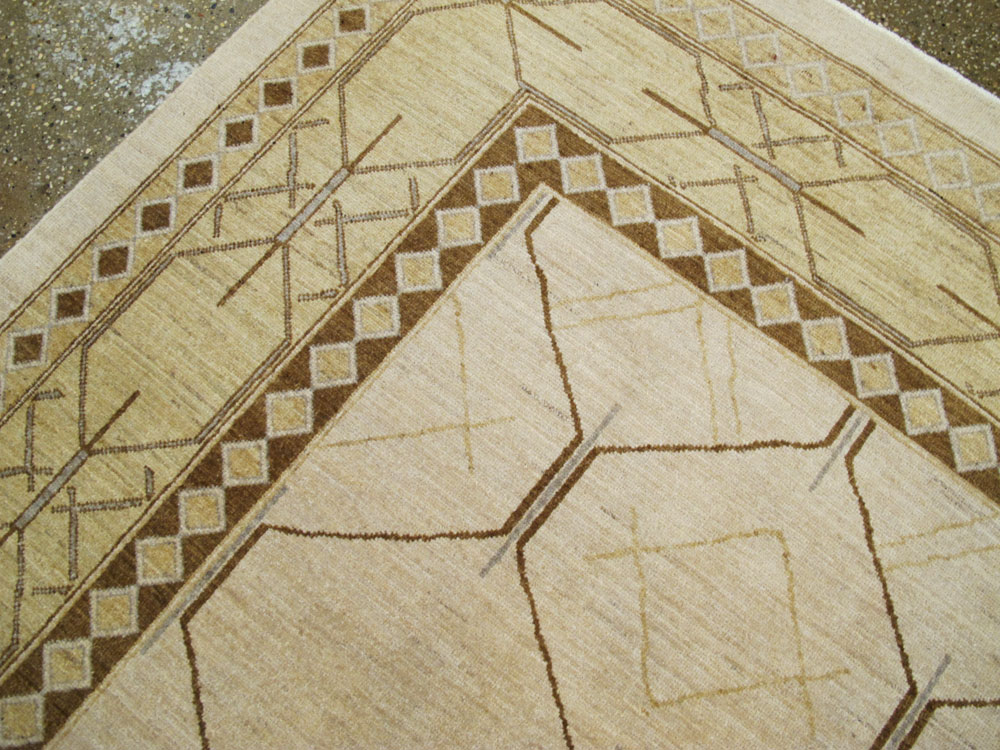 Vintage Persian Tabriz Modernist Carpet, No.17156 - Gss