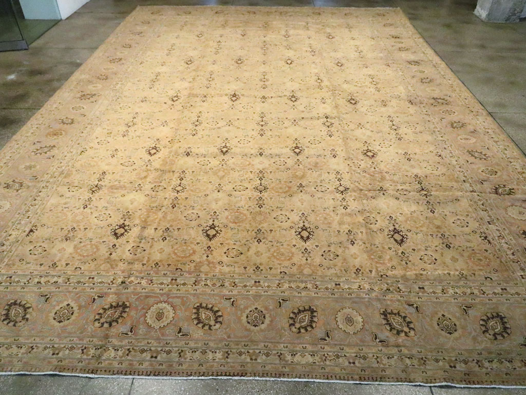 Antique Persian Tabriz Carpet, No.17178 - Gss