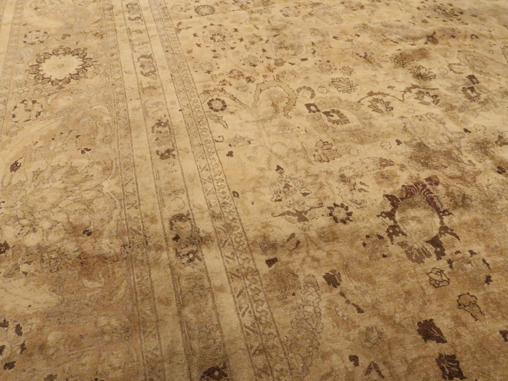 Antique Persian Tabriz Carpet, No.17179 - Gss