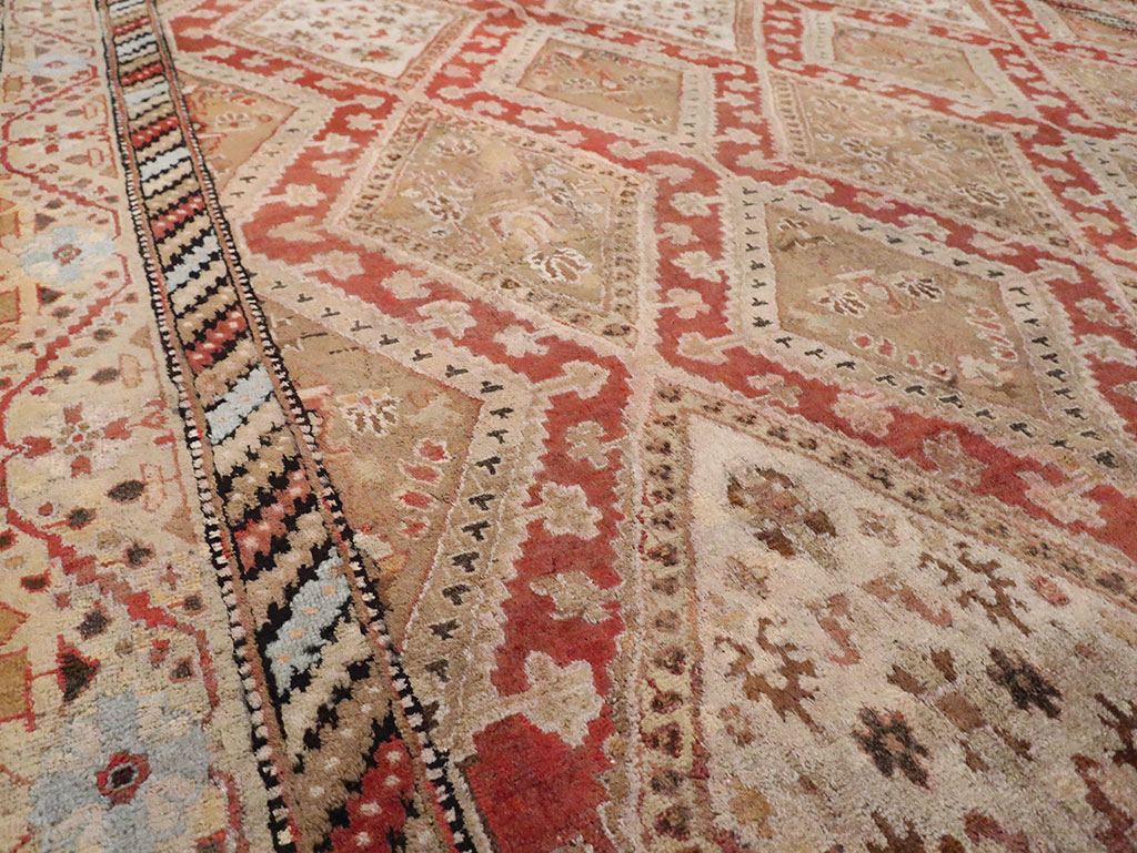 Vintage Indian Lahore Room Size Carpet, No.17256 - Gss