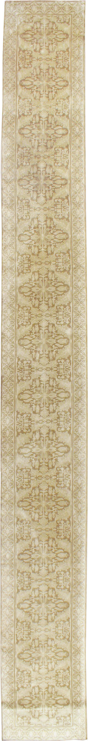 Vintage Indian Lahore Runner, No.17465 - Gss