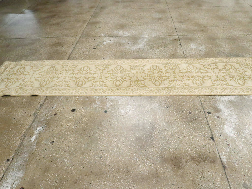 Vintage Indian Lahore Runner, No.17465 - Gss