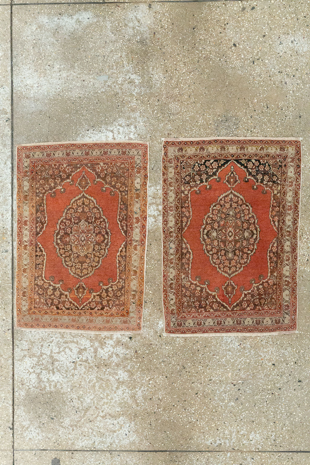 Antique Persian Tabriz Rug (Pair: 2 of 2), No.17521 - Gss