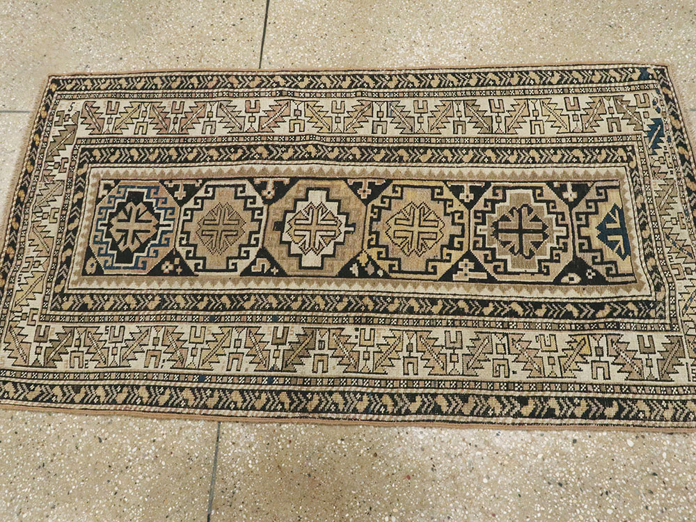 Antique Caucasian Shirvan Rug, No.17560 - Gss