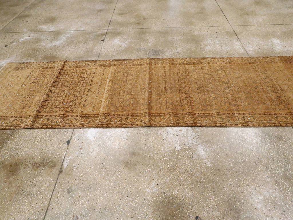 Antique Malayer Runner, No.17566 - Gss