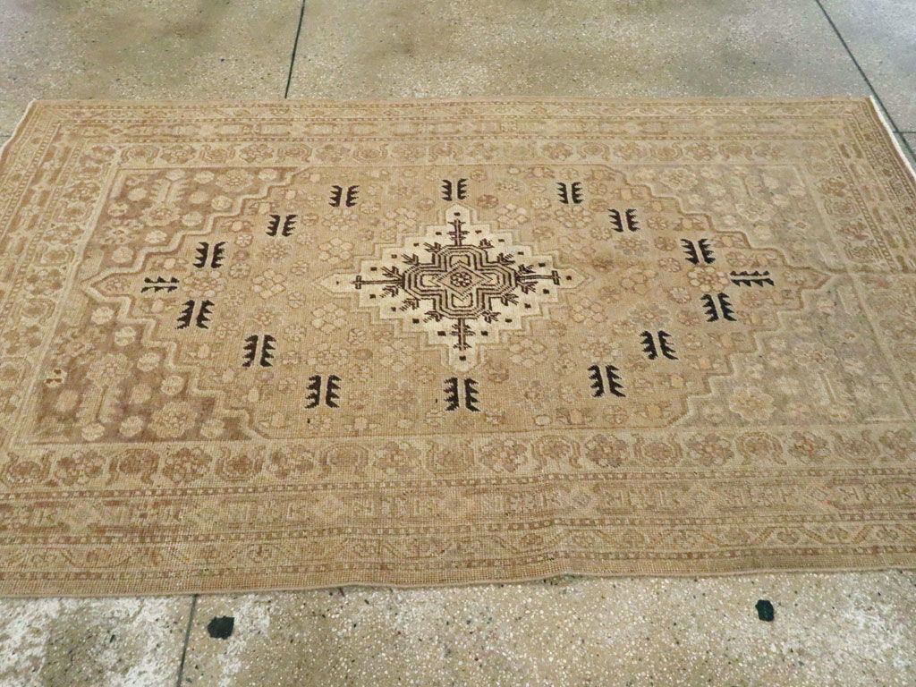 Vintage East Turkestan Khotan Rug, No.17659 - Gss