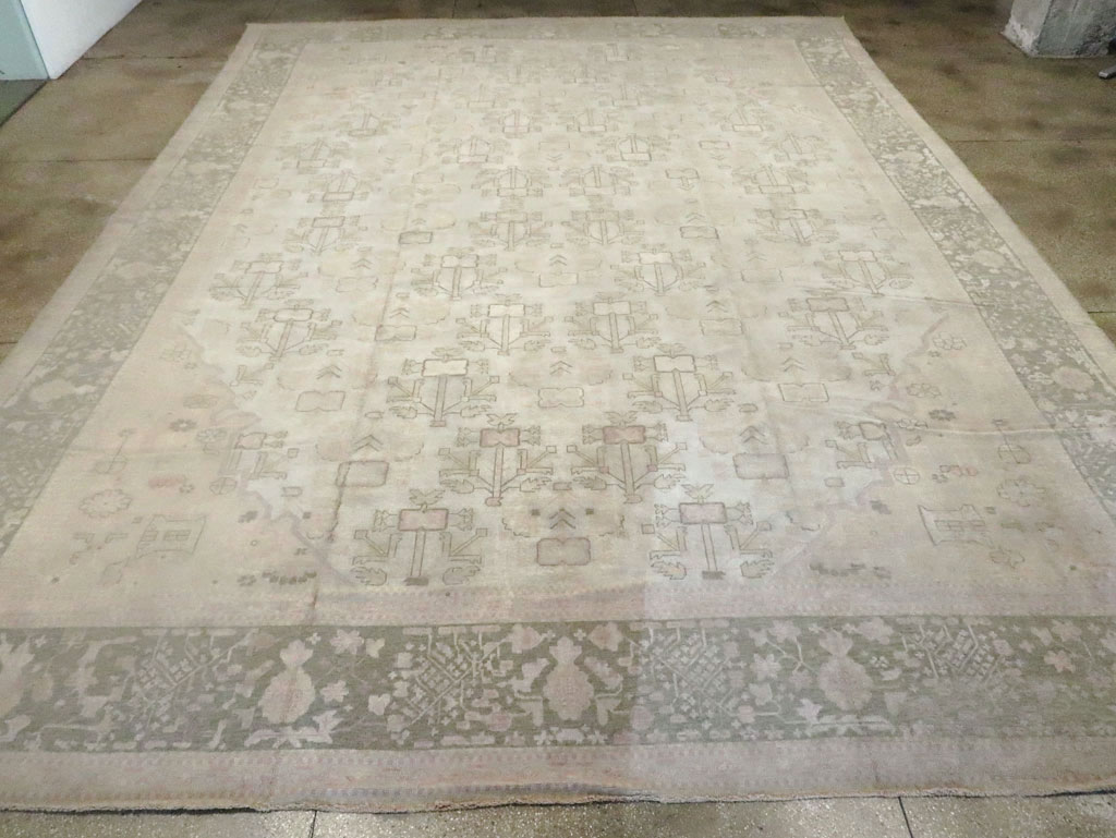 Antique Turkish Oushak Carpet, No.17710 - Gss