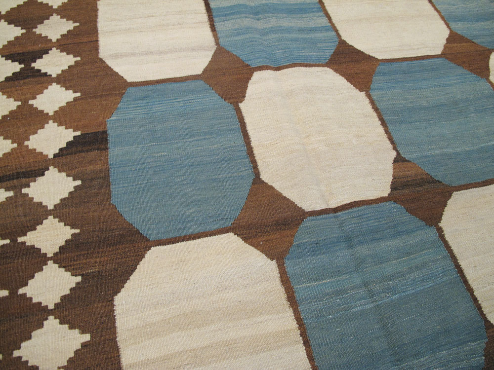 Modern Persian Kilim Room Size Rug, No.17825 - Gss