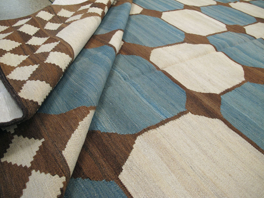 Modern Persian Kilim Room Size Rug, No.17825 - Gss