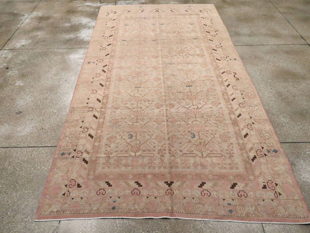 Vintage East Turkestan Khotan Carpet, No.17858 - Gss