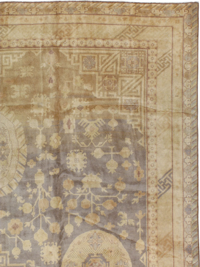 Vintage East Turkestan Khotan Carpet, No.17859 - Gss