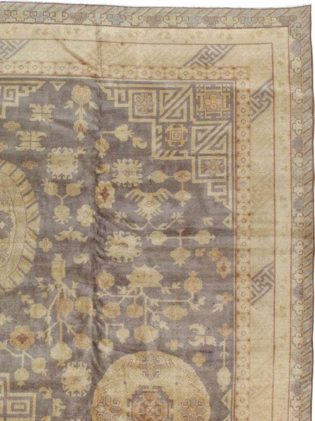 Vintage East Turkestan Khotan Carpet, No.17859 - Gss