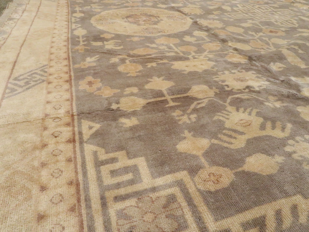 Vintage East Turkestan Khotan Carpet, No.17859 - Gss