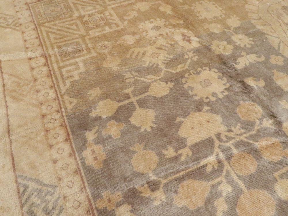 Vintage East Turkestan Khotan Carpet, No.17859 - Gss
