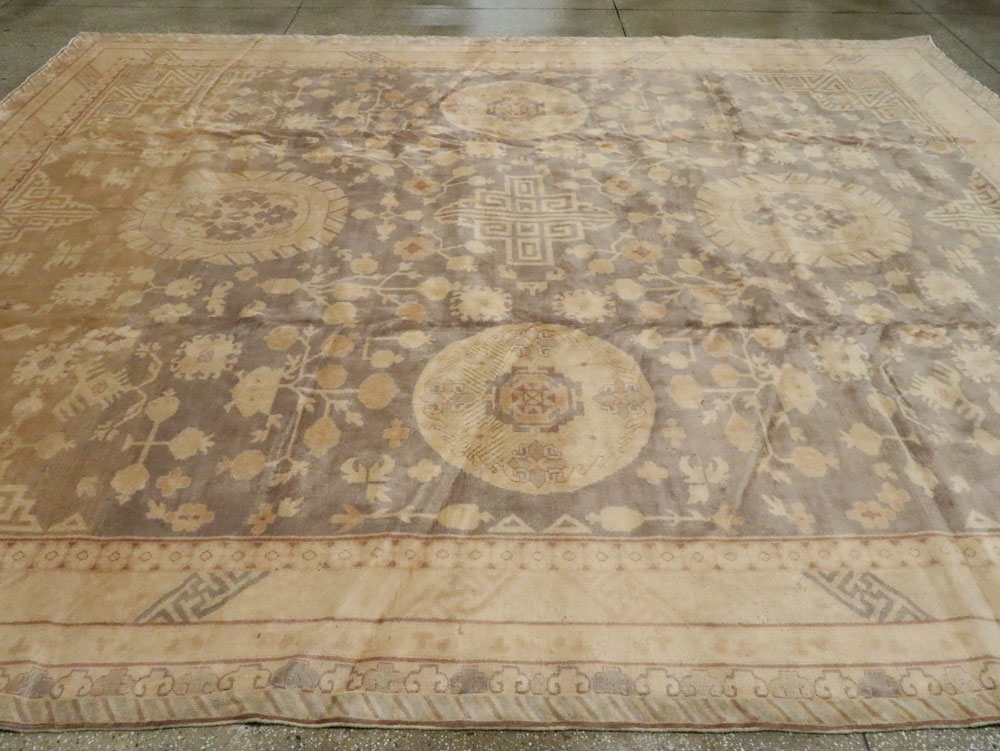 Vintage East Turkestan Khotan Carpet, No.17859 - Gss