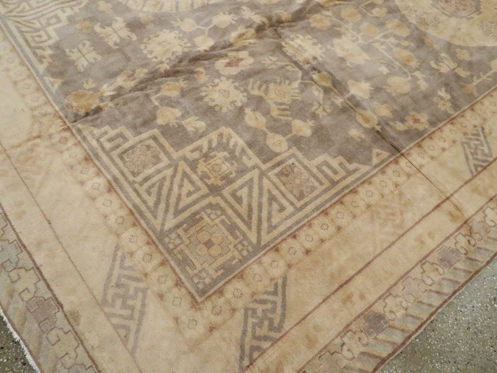 Vintage East Turkestan Khotan Carpet, No.17859 - Gss