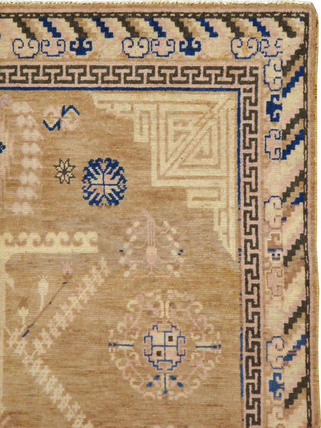 Antique East Turkestan Khotan Carpet, No.17870 - Gss