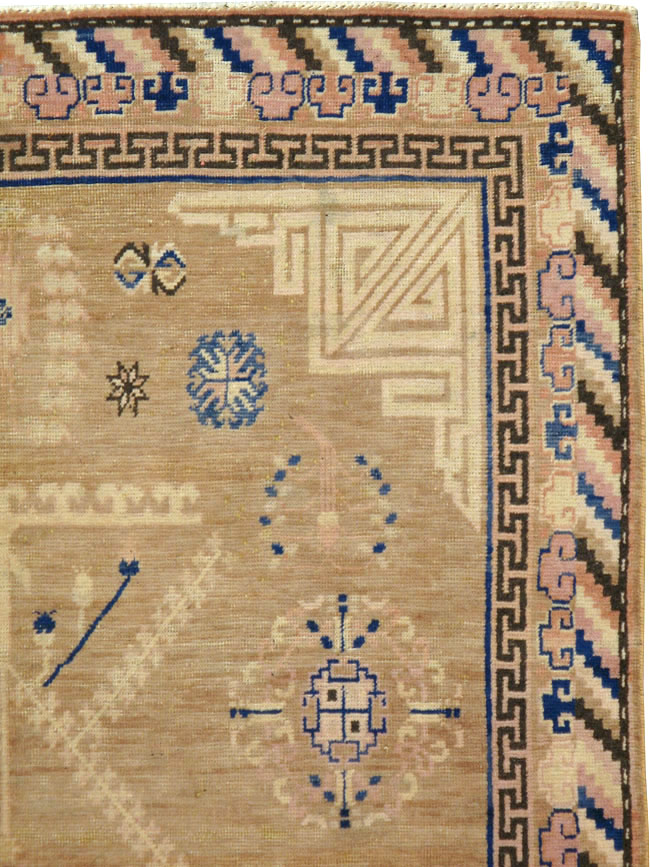 Antique East Turkestan Khotan Carpet, No.17870 - Gss