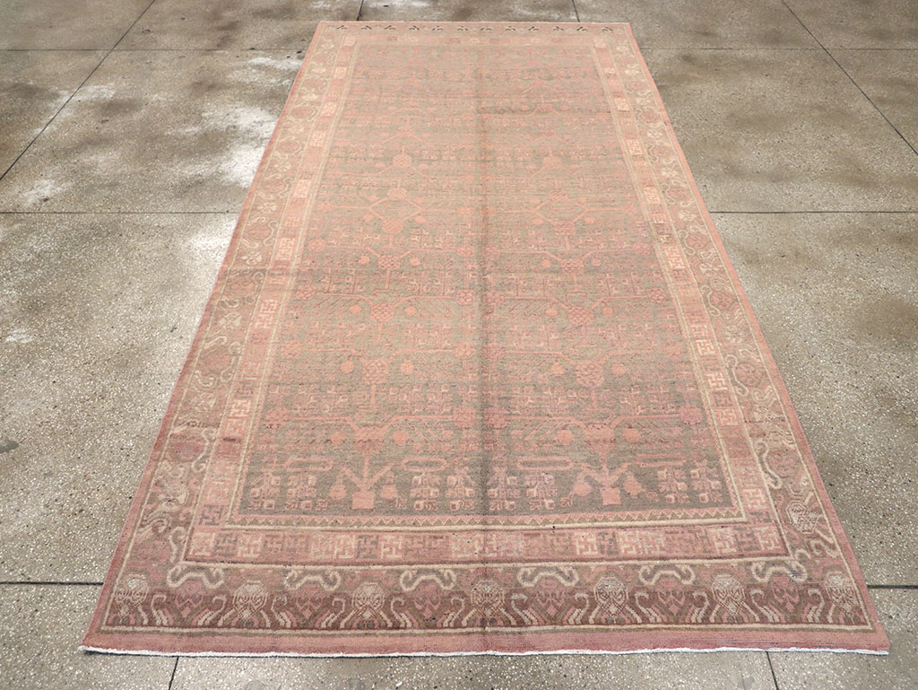 Vintage East Turkestan Khotan Carpet, No.17879 - Gss