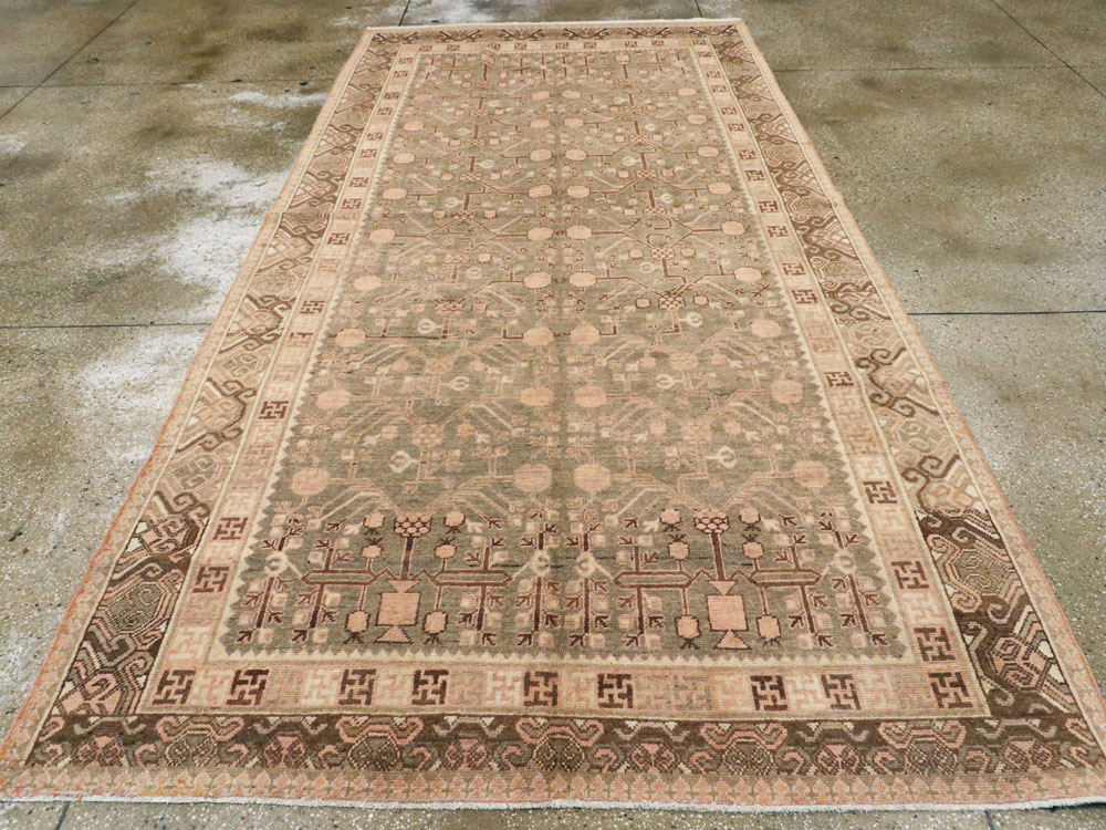 Vintage East Turkestan Khotan Gallery Carpet, No.17880 - Gss
