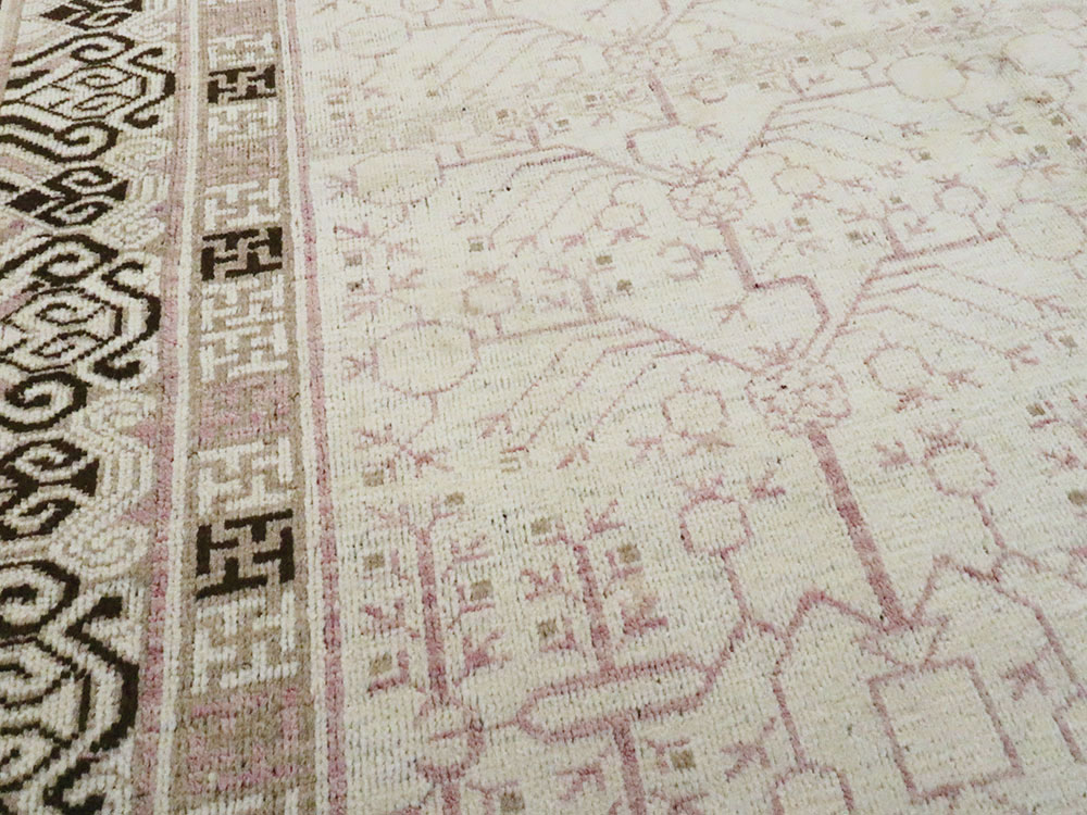 Vintage East Turkestan Khotan Carpet, No.17892 - Gss