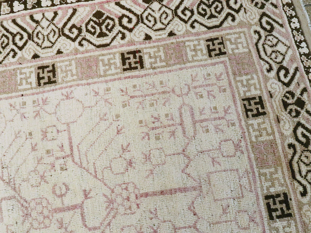 Vintage East Turkestan Khotan Carpet, No.17892 - Gss