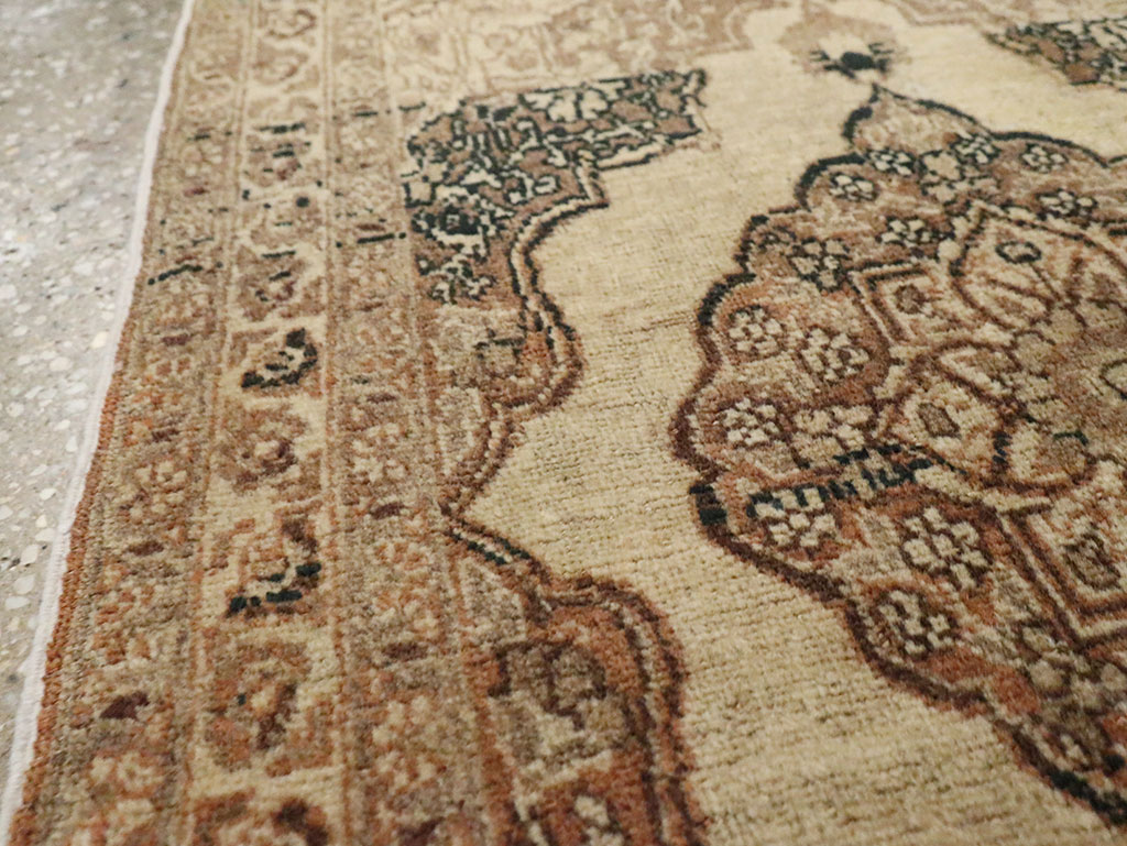 Antique Persian Tabriz Hagi Jalili Rug, No.17919 - Gss