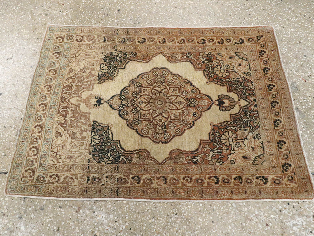 Antique Persian Tabriz Hagi Jalili Rug, No.17919 - Gss