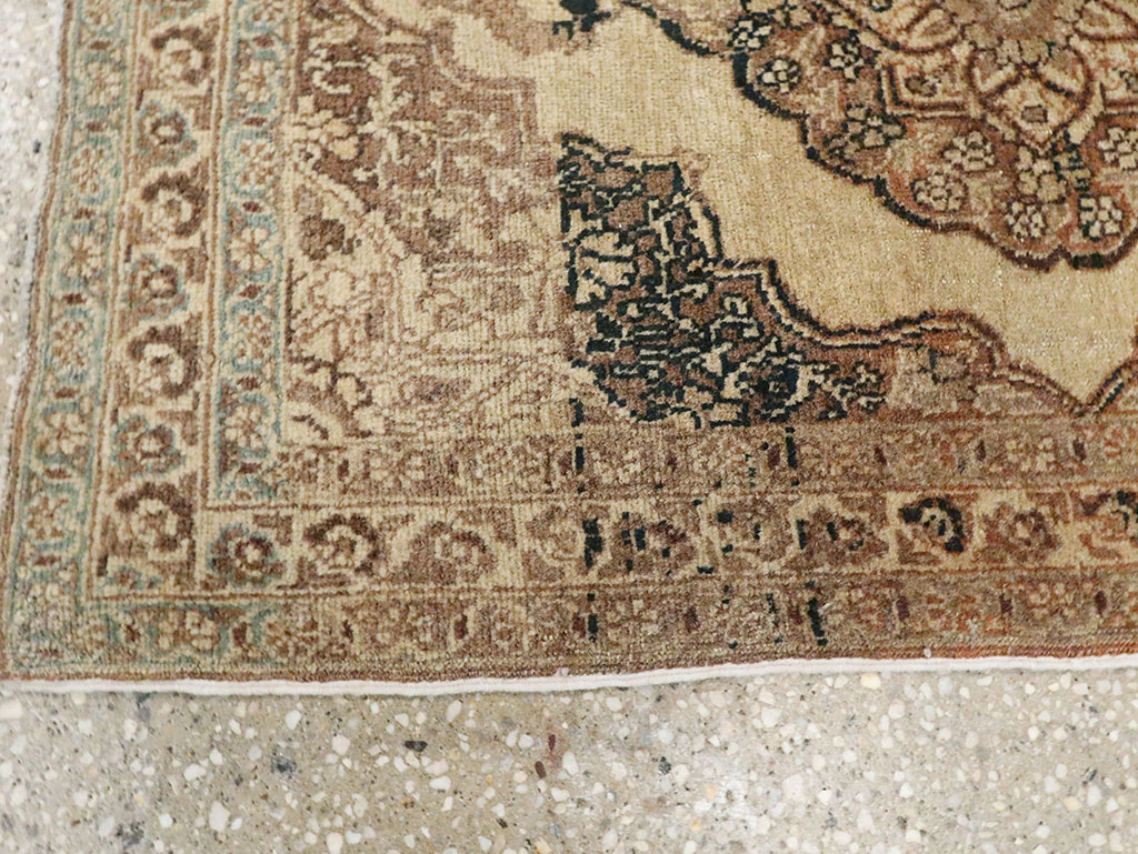 Antique Persian Tabriz Hagi Jalili Rug, No.17919 - Gss
