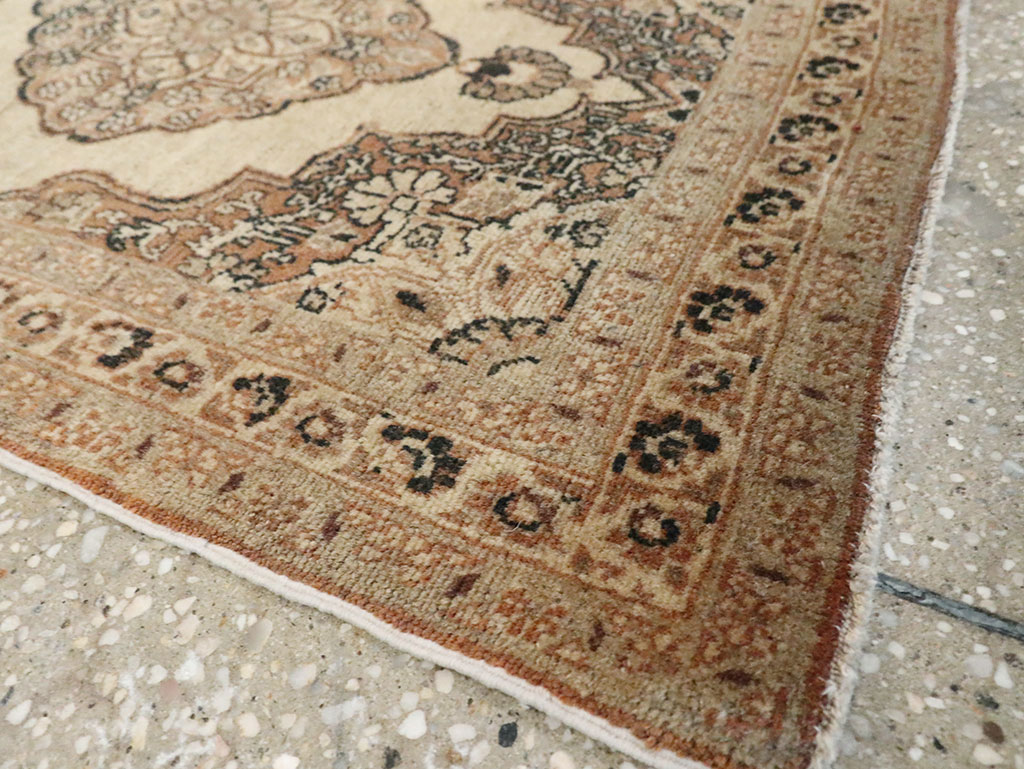 Antique Persian Tabriz Hagi Jalili Rug, No.17919 - Gss