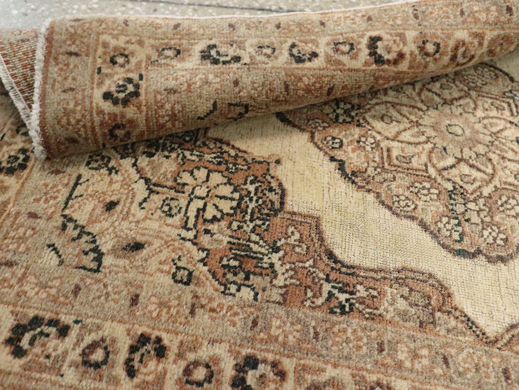 Antique Persian Tabriz Hagi Jalili Rug, No.17919 - Gss