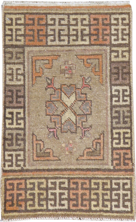 Antique East Turkestan Khotan Rug, No.17922 - Gss