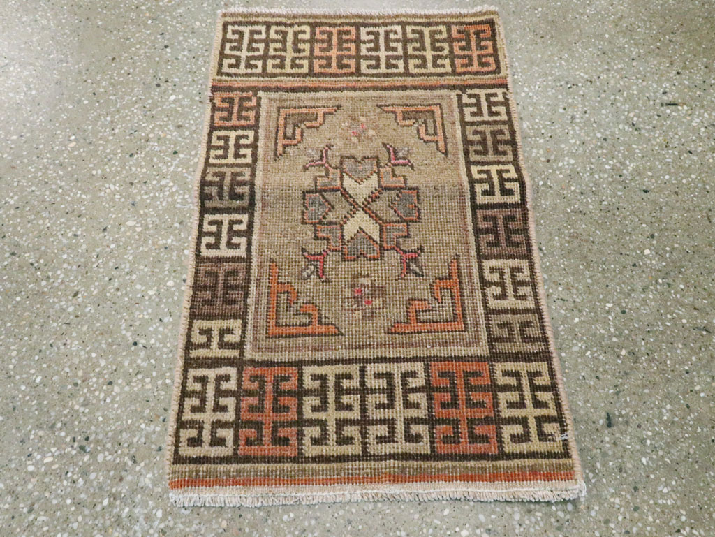 Antique East Turkestan Khotan Rug, No.17922 - Gss