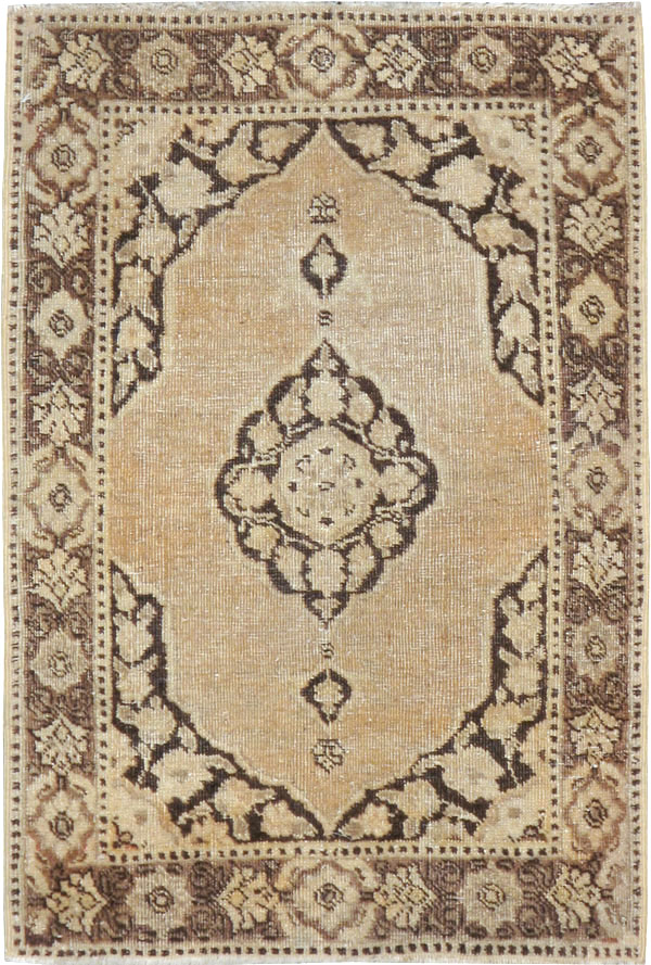 Antique Persian Tabriz Rug, No.17934 - Gss