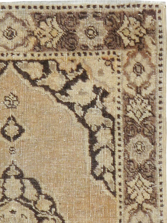 Antique Persian Tabriz Rug, No.17934 - Gss