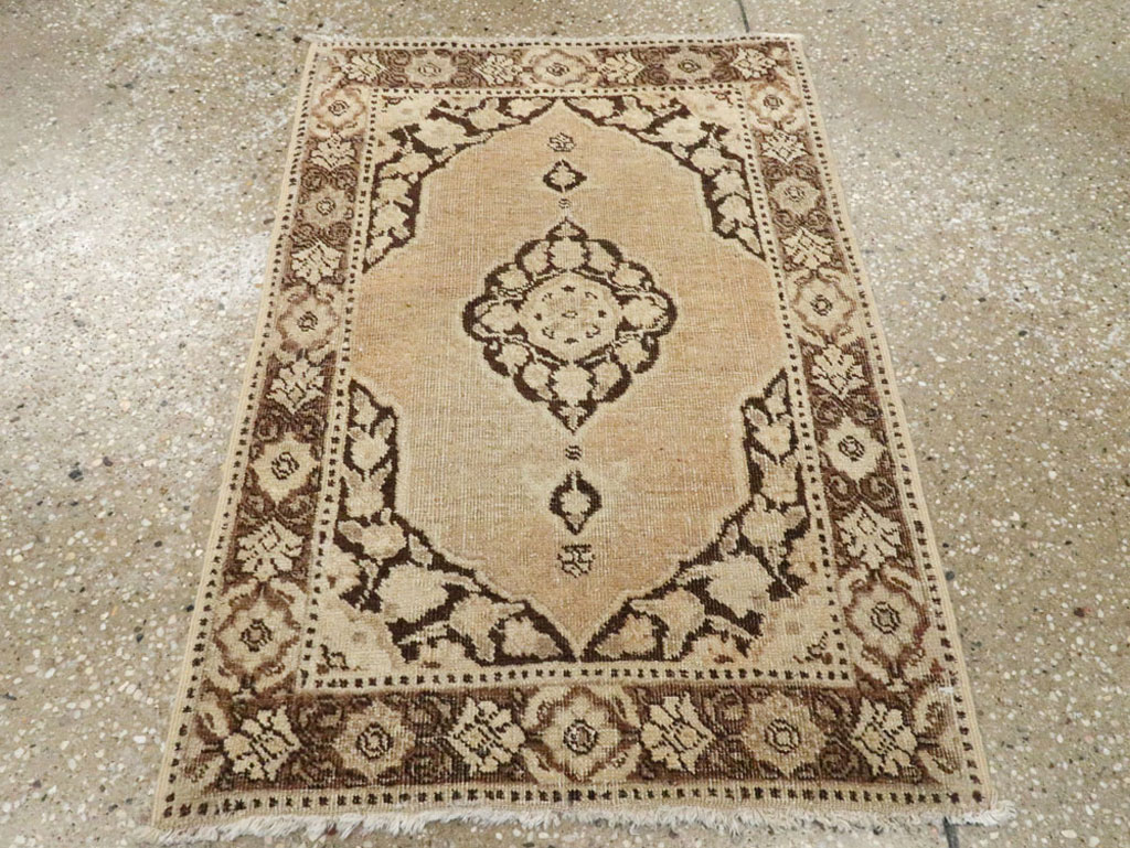 Antique Persian Tabriz Rug, No.17934 - Gss