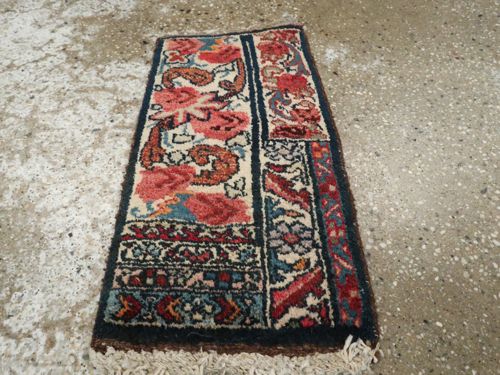 Vintage Persian Bidjar Sampler Rug, No.17936 - Gss