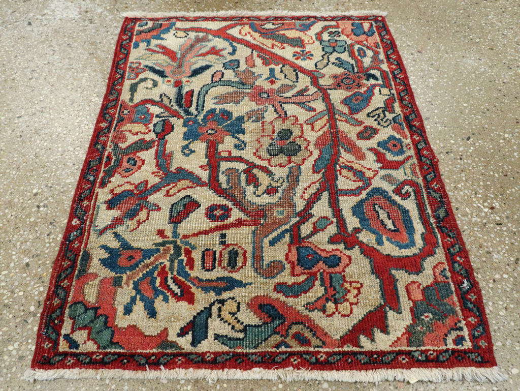 Antique Persian Mahal Rug, No.17947 - Gss